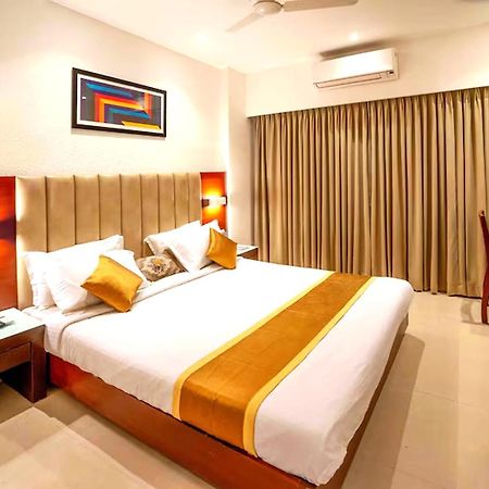 Hotel Hills Park Pathanamthitta Экстерьер фото