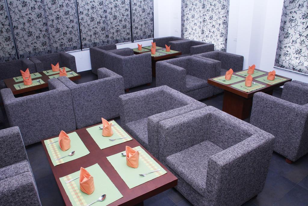 Hotel Hills Park Pathanamthitta Экстерьер фото