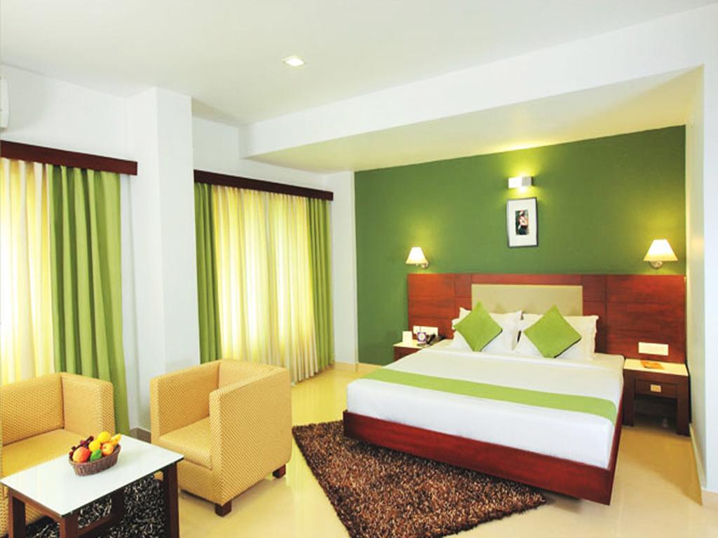 Hotel Hills Park Pathanamthitta Номер фото