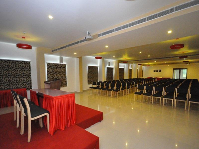 Hotel Hills Park Pathanamthitta Экстерьер фото