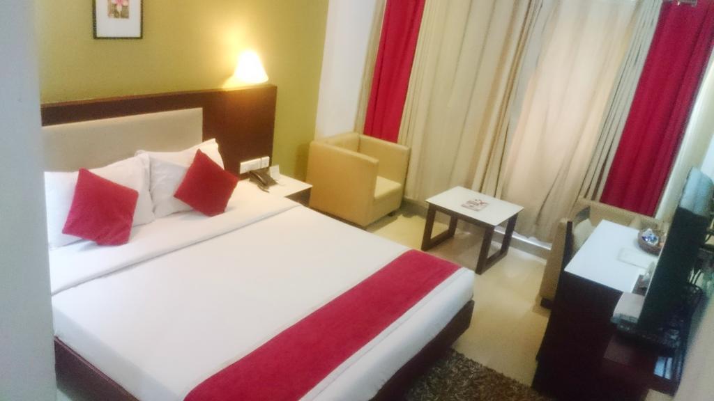 Hotel Hills Park Pathanamthitta Экстерьер фото